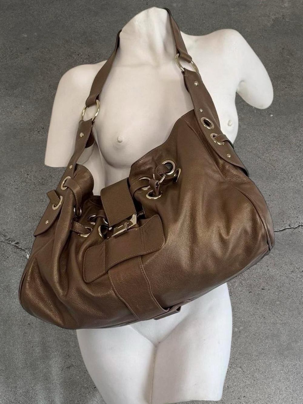 Vintage Brown Leather Shoulder Bag - Picture 2 of 7